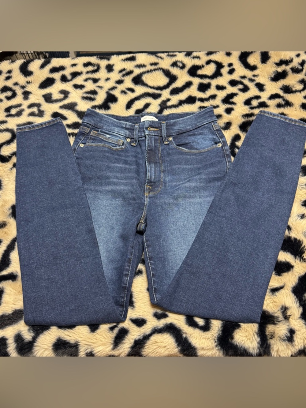 Good American Blue Denim Jeans (Always fits- size 6-12)